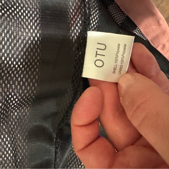 OTU Women's Waterproof Rain Jacket Lightweight Hooded Raincoat for Hiking Pink M - Picture 14 of 16